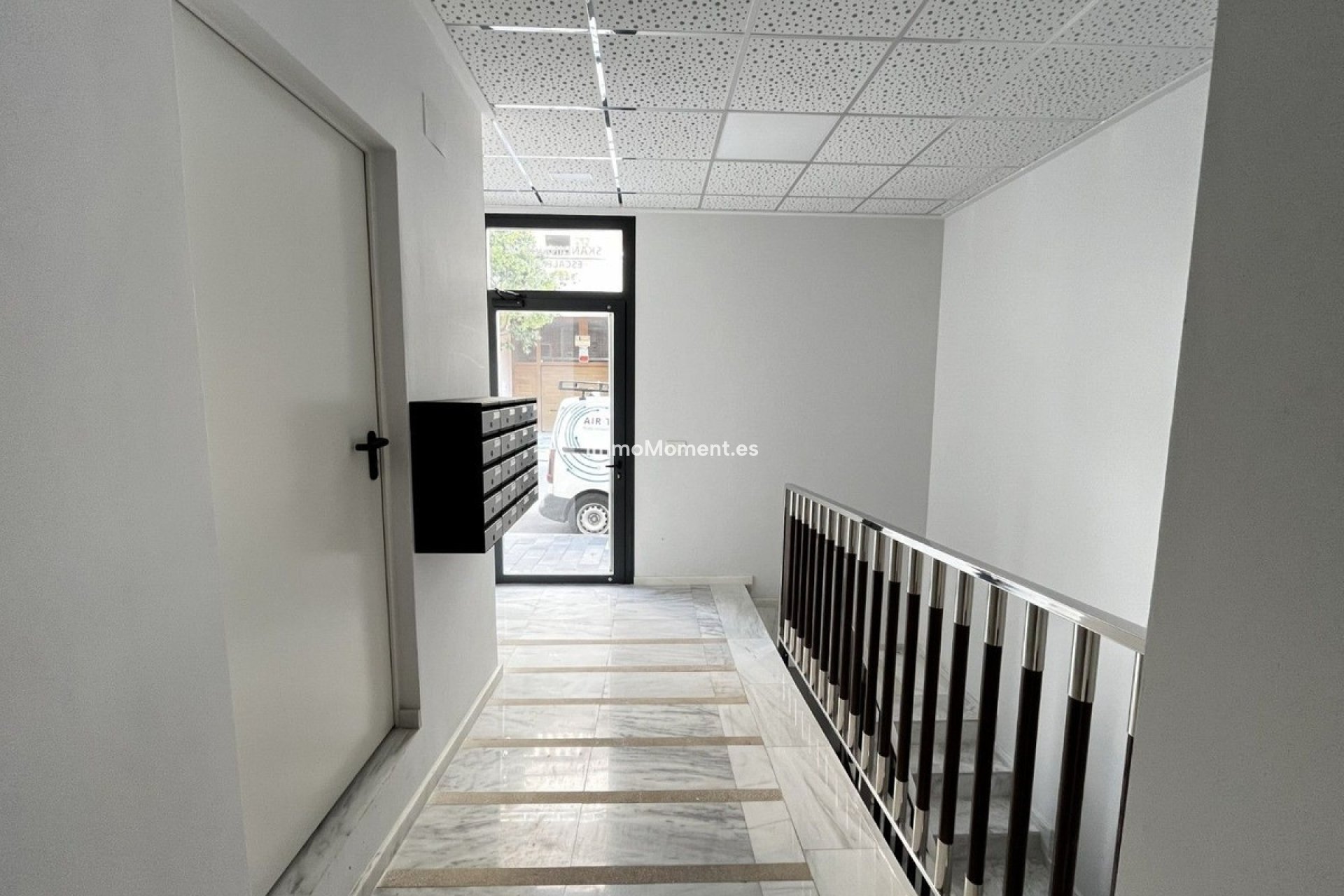Resale - Apartment - Torrevieja - Torrevieja Centro