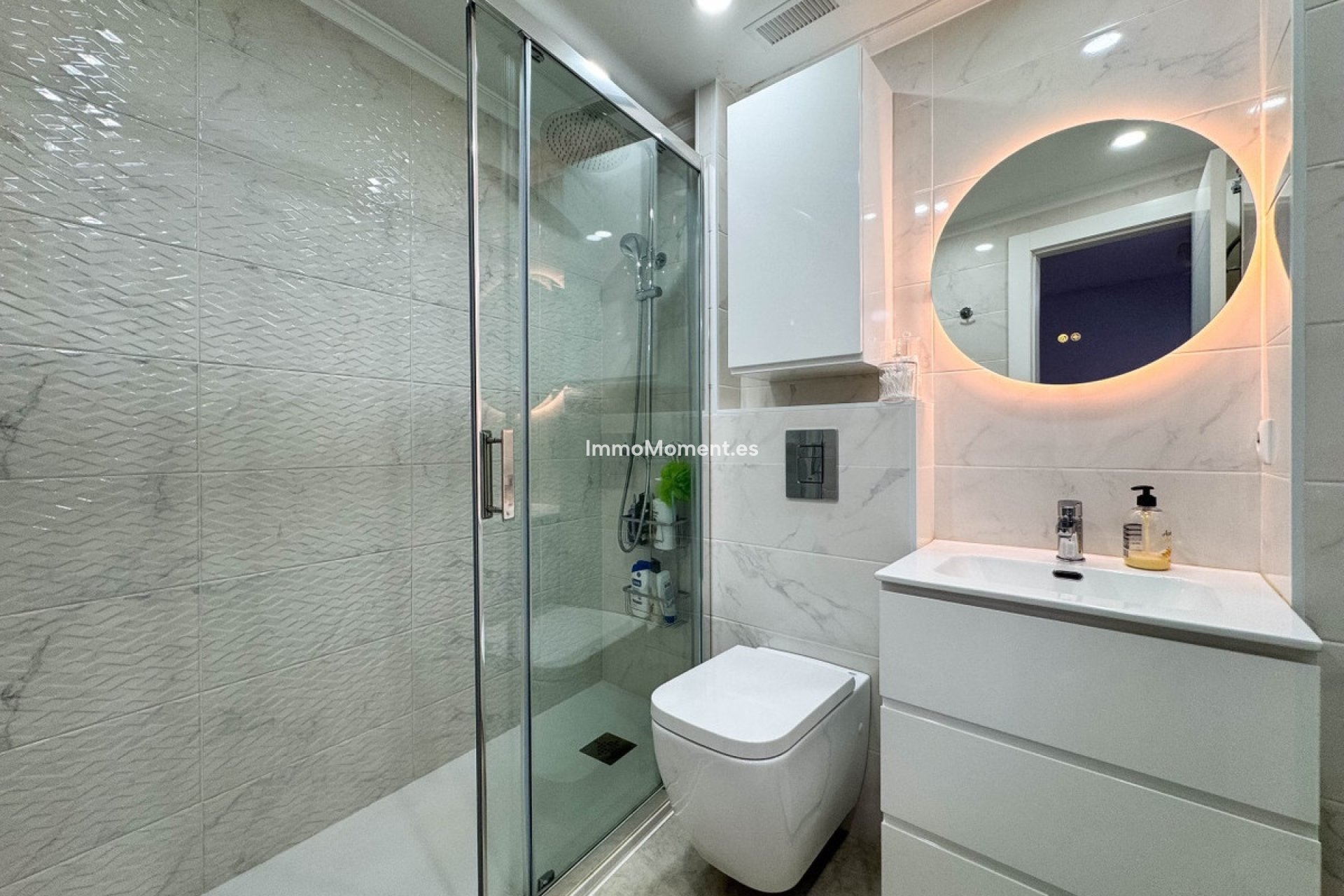 Resale - Apartment - Torrevieja - Torrevieja Centro