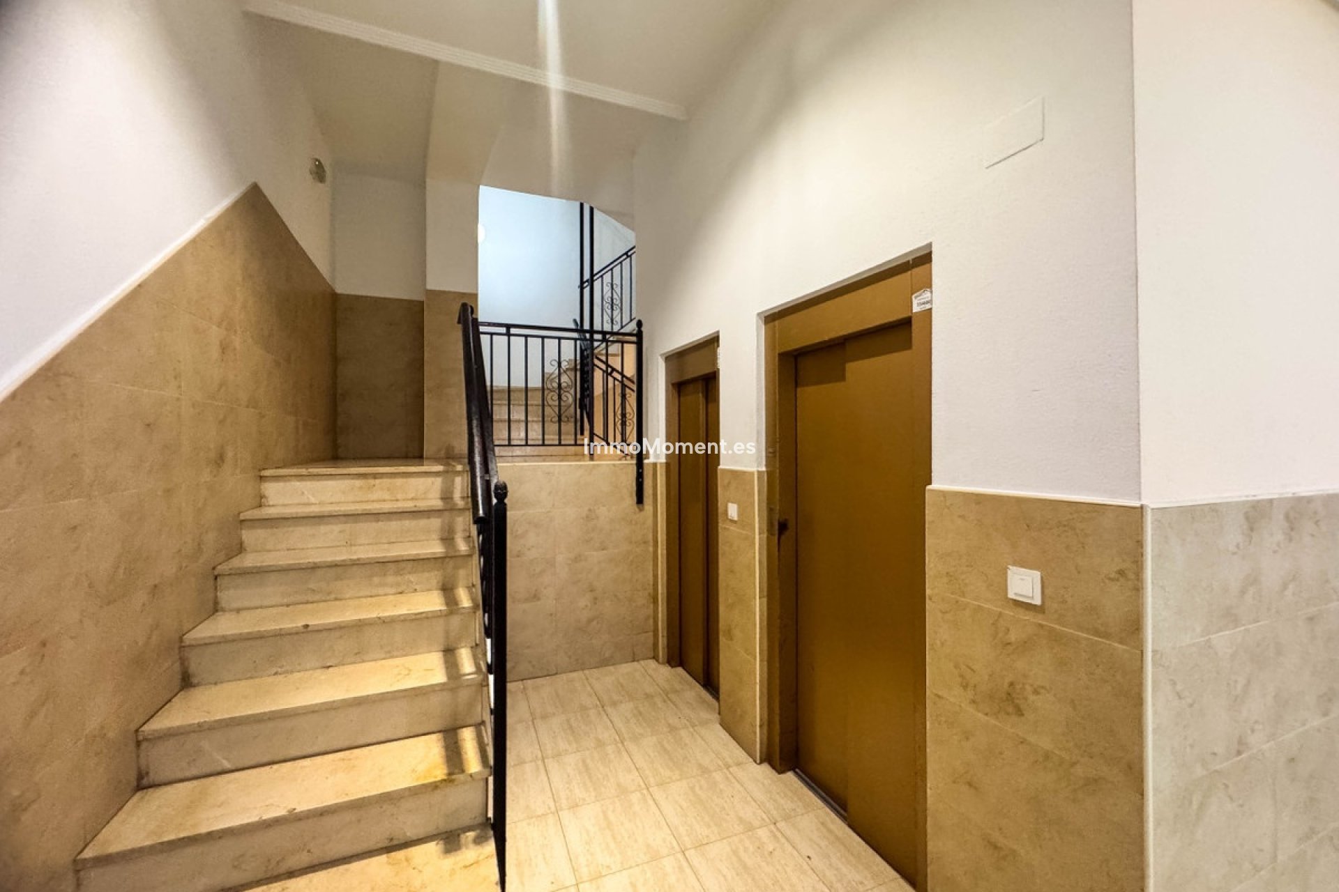 Resale - Apartment - Torrevieja - Torrevieja Centro