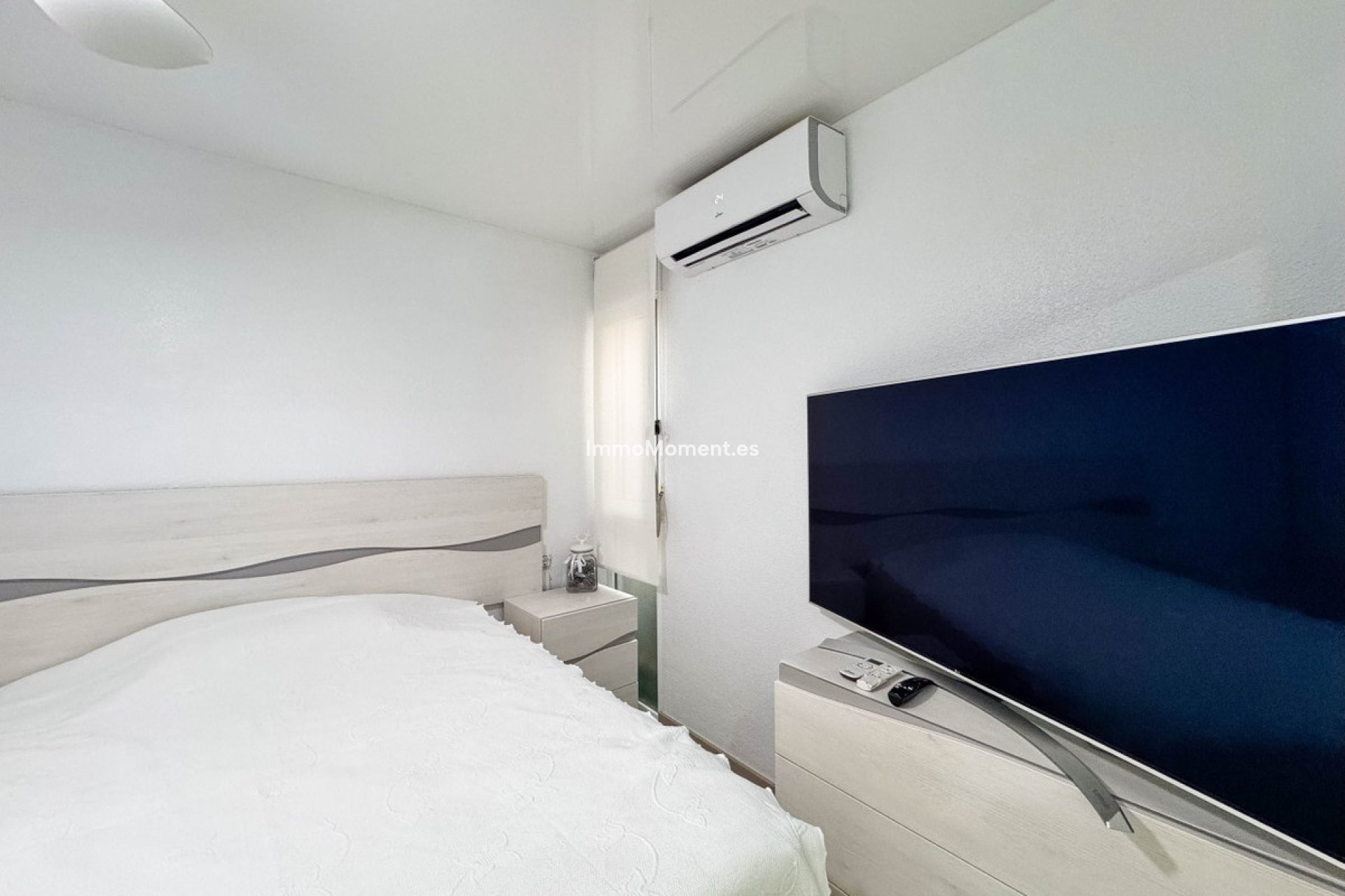 Resale - Apartment - Torrevieja - Torrevieja Centro