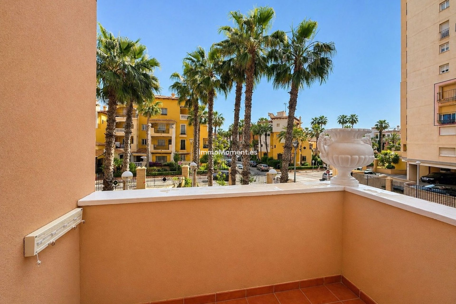 Resale - Apartment - Torrevieja - Torrevieja Centro