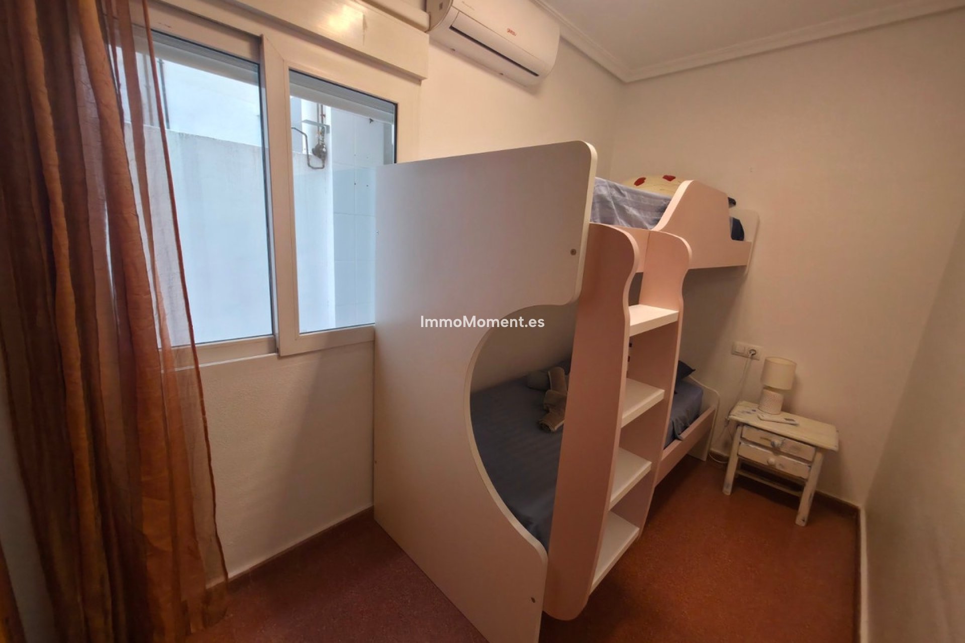 Resale - Apartment - Torrevieja - Torrevieja Centro