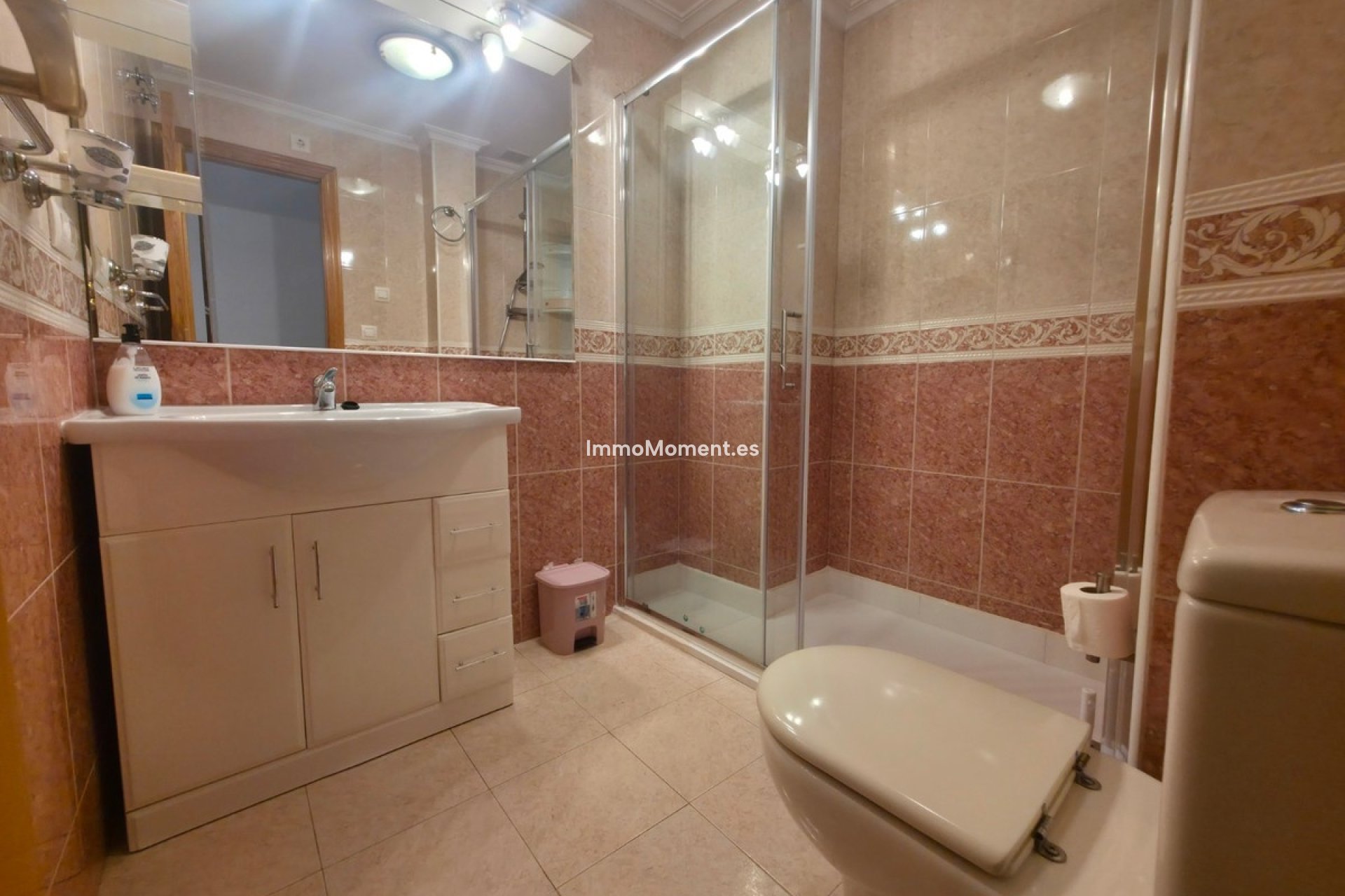 Resale - Apartment - Torrevieja - Torrevieja Centro