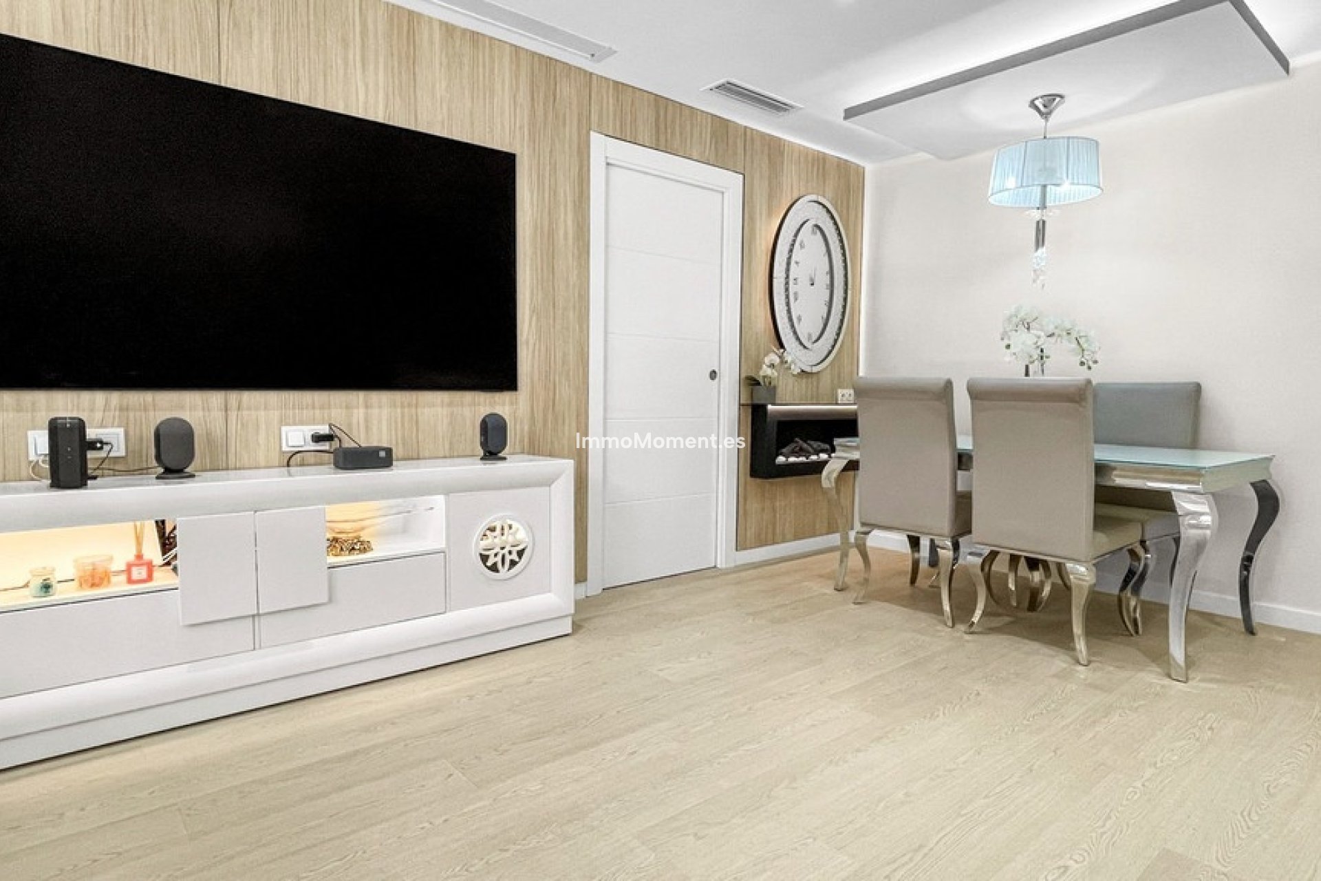 Resale - Apartment - Torrevieja - Torrevieja Centro