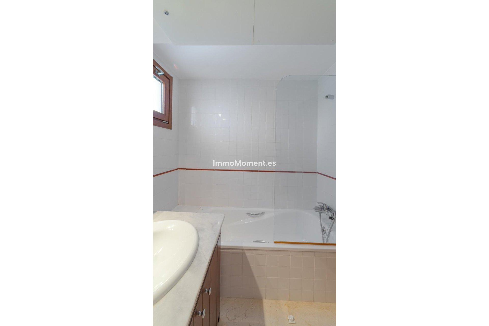 Resale - Apartment - Torrevieja - Torrevieja Centro