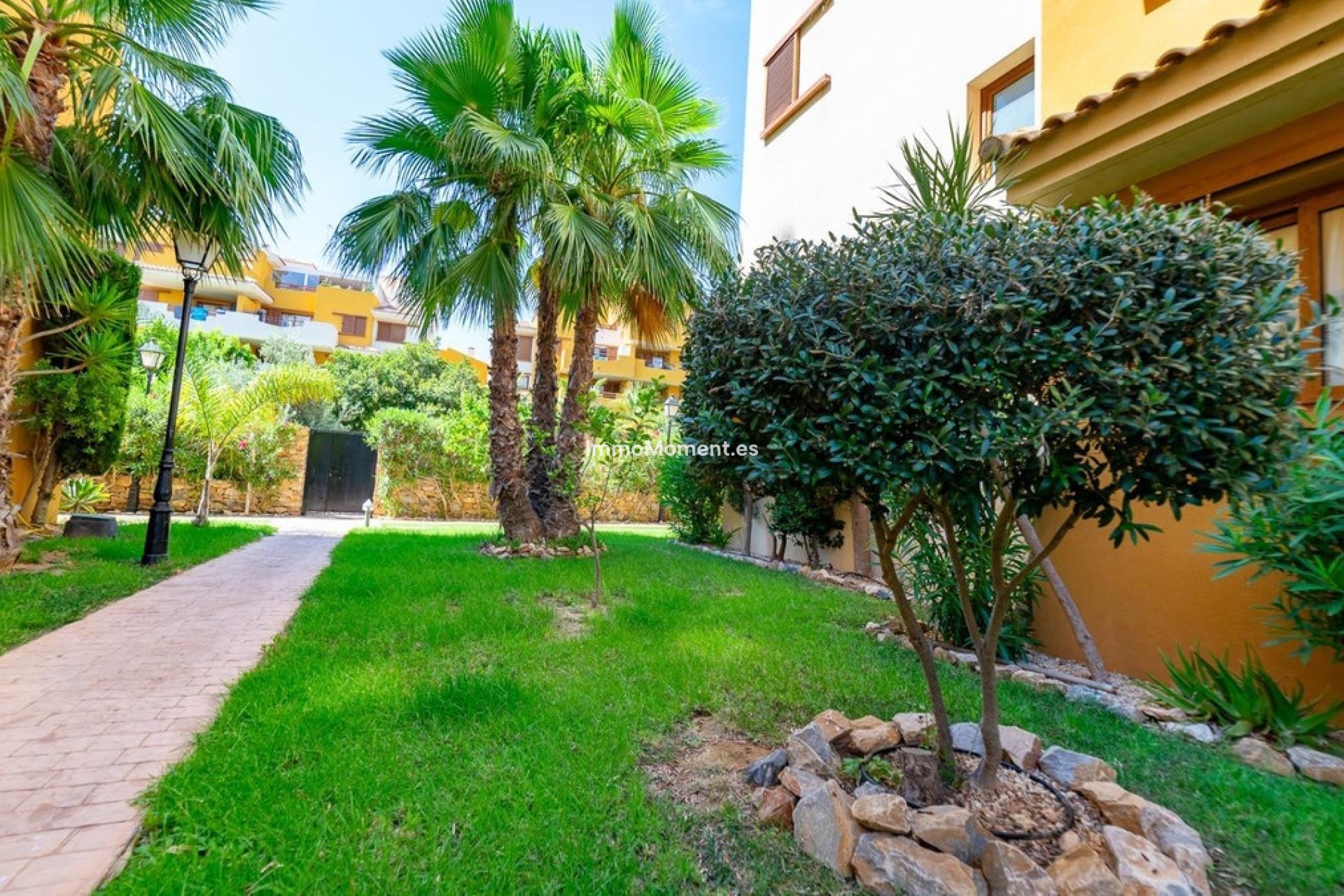 Resale - Apartment - Torrevieja - Torrevieja Centro