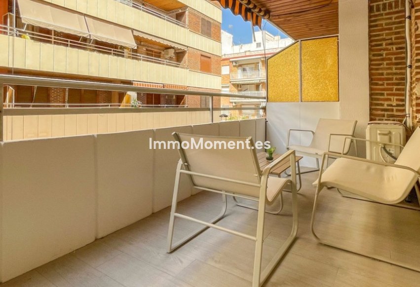 Resale - Apartment - Torrevieja - Torrevieja Centro