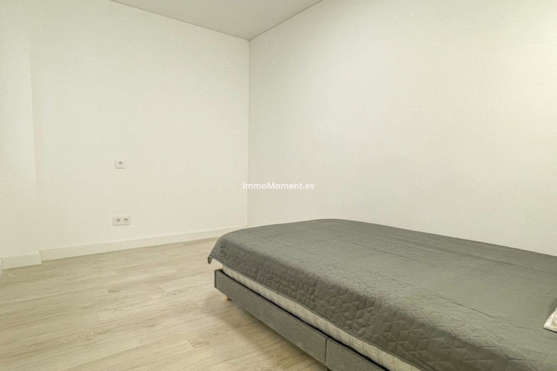 Resale - Apartment - Torrevieja - Torrevieja Centro
