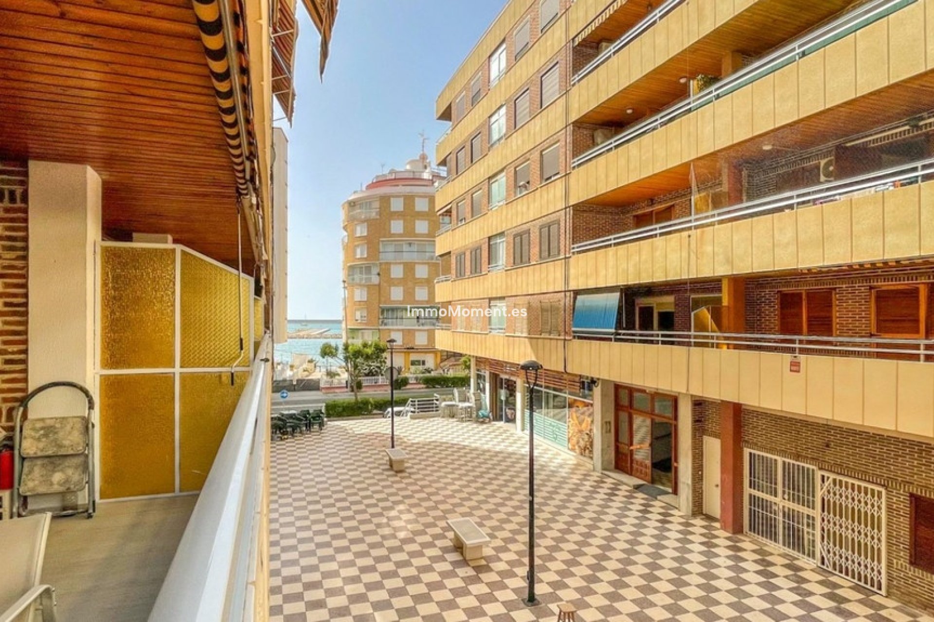 Resale - Apartment - Torrevieja - Torrevieja Centro