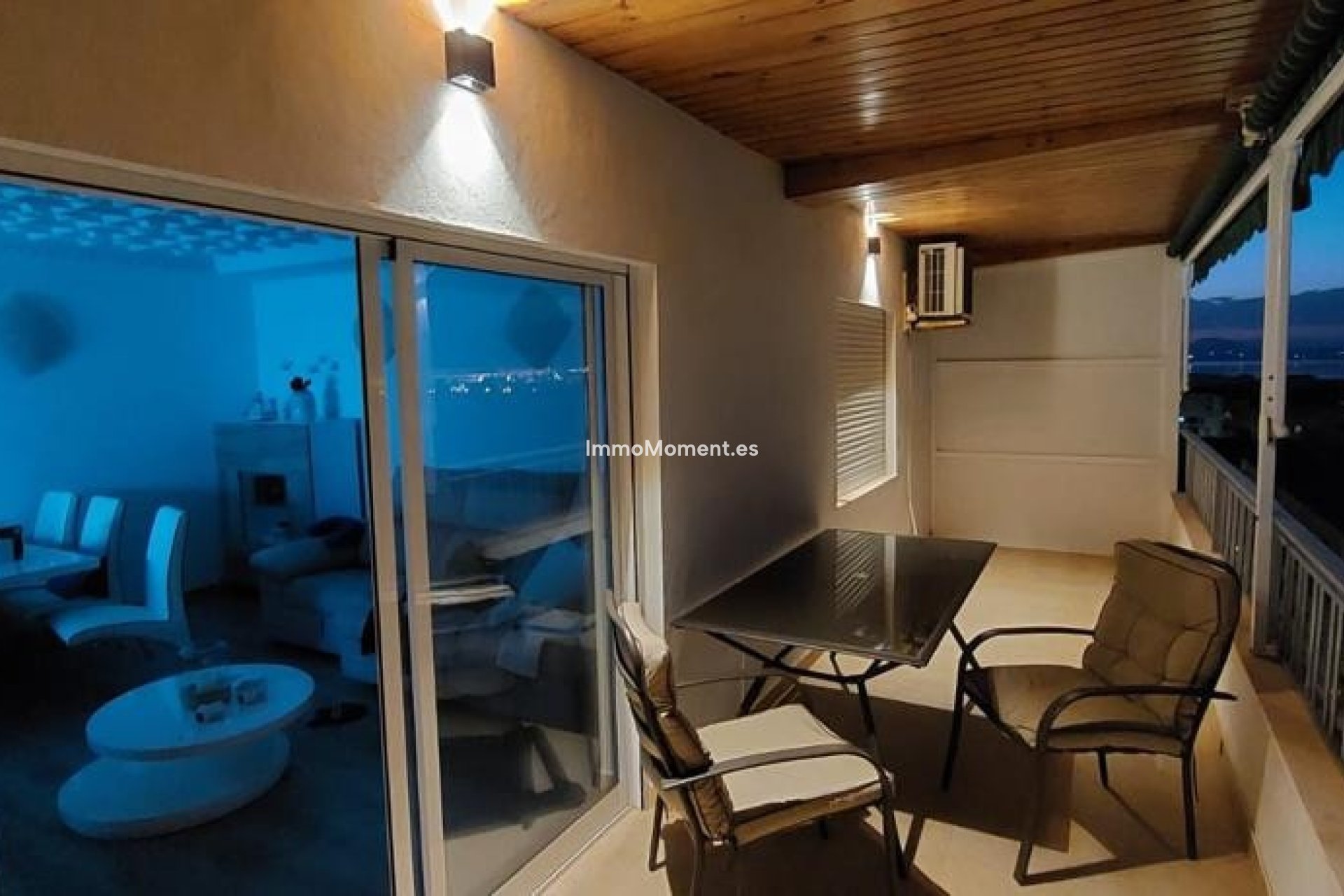 Resale - Apartment - Torrevieja - Torrevieja Centro