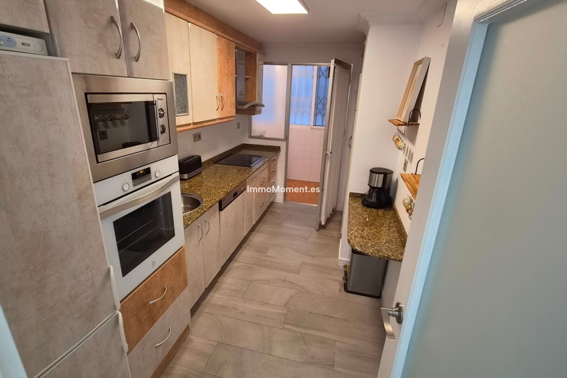 Resale - Apartment - Torrevieja - Torrevieja Centro