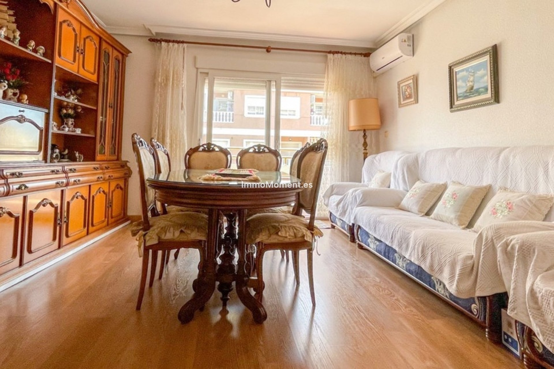 Resale - Apartment - Torrevieja - Torrevieja Centro