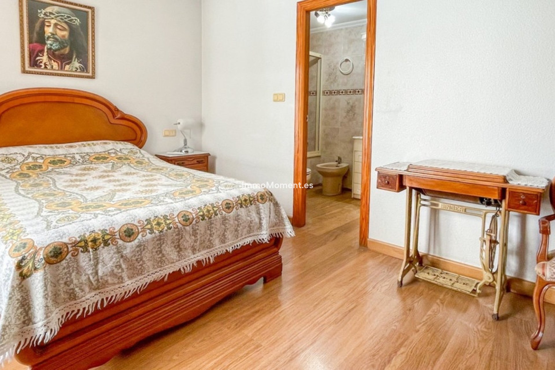 Resale - Apartment - Torrevieja - Torrevieja Centro
