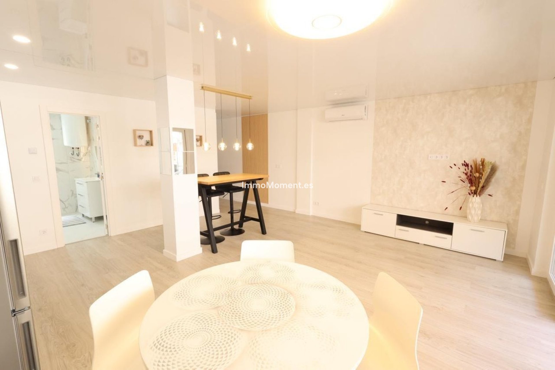 Resale - Apartment - Torrevieja - Torrevieja Centro