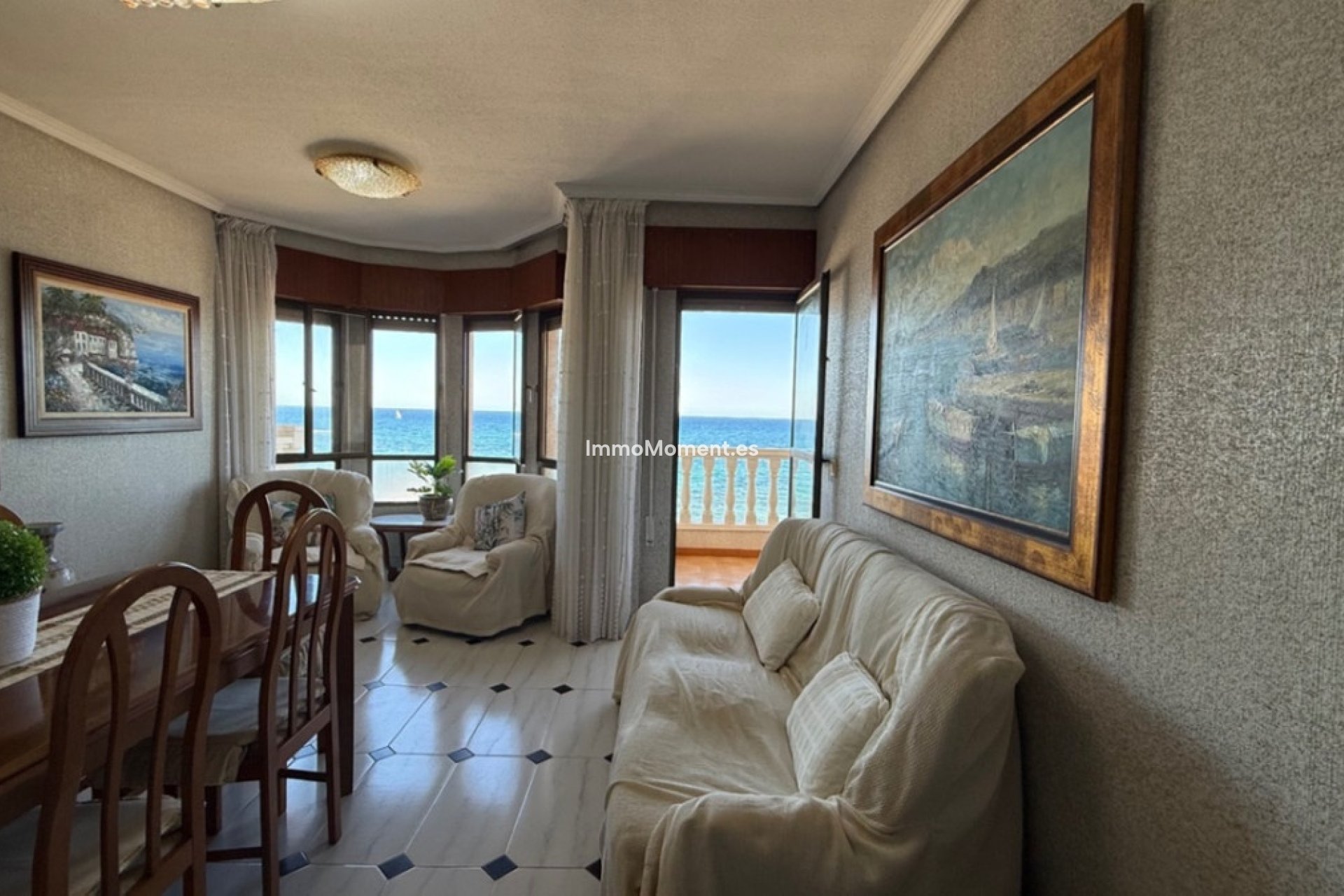 Resale - Apartment - Torrevieja - Torrevieja Centro