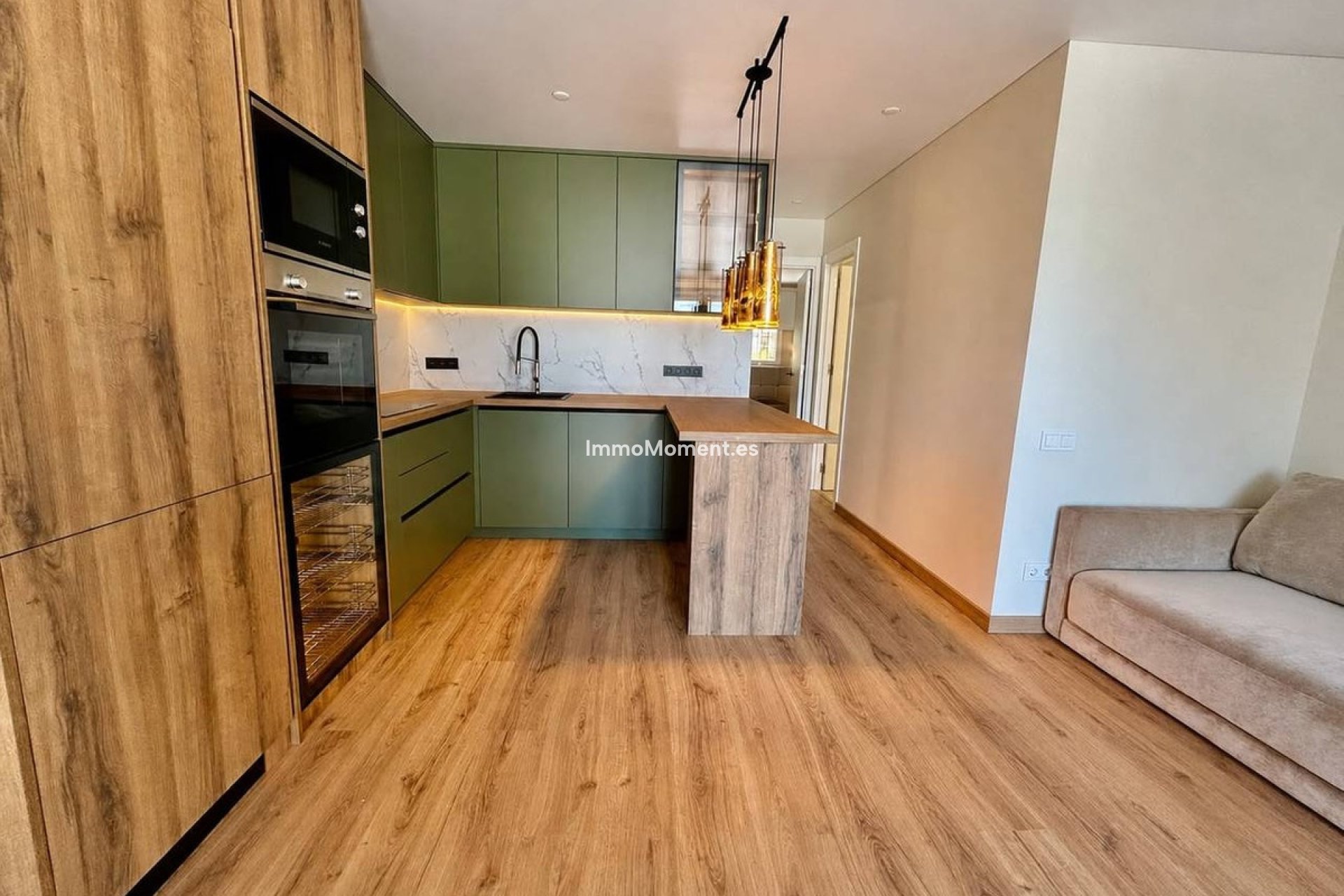 Resale - Apartment - Torrevieja - Torrevieja Centro