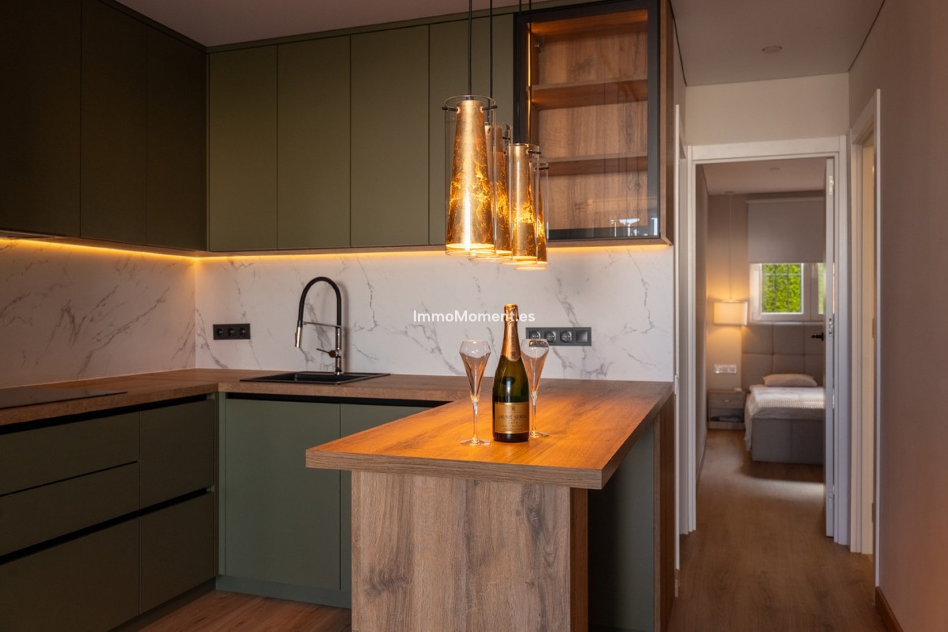 Resale - Apartment - Torrevieja - Torrevieja Centro