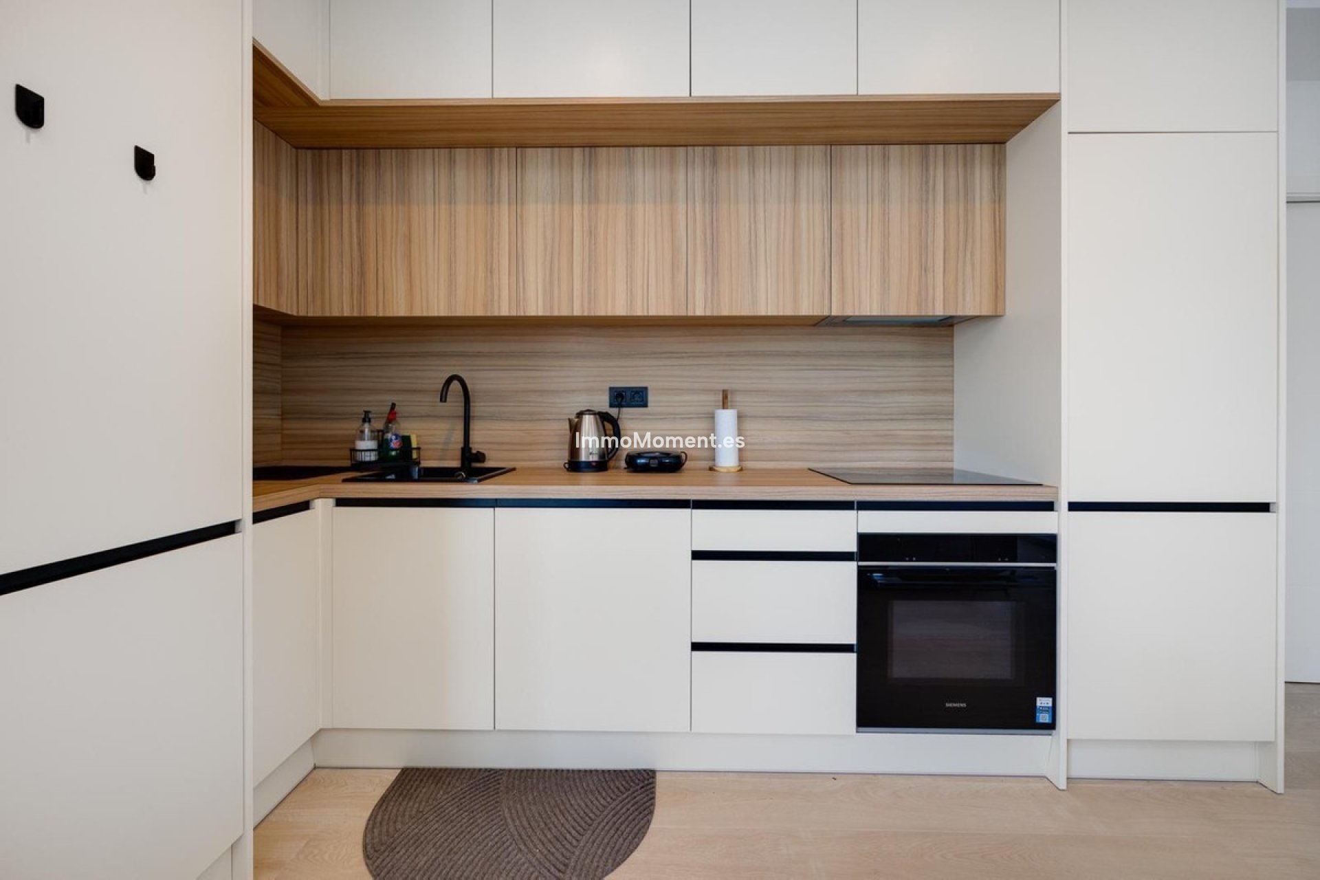Resale - Apartment - Torrevieja - Torrevieja Centro