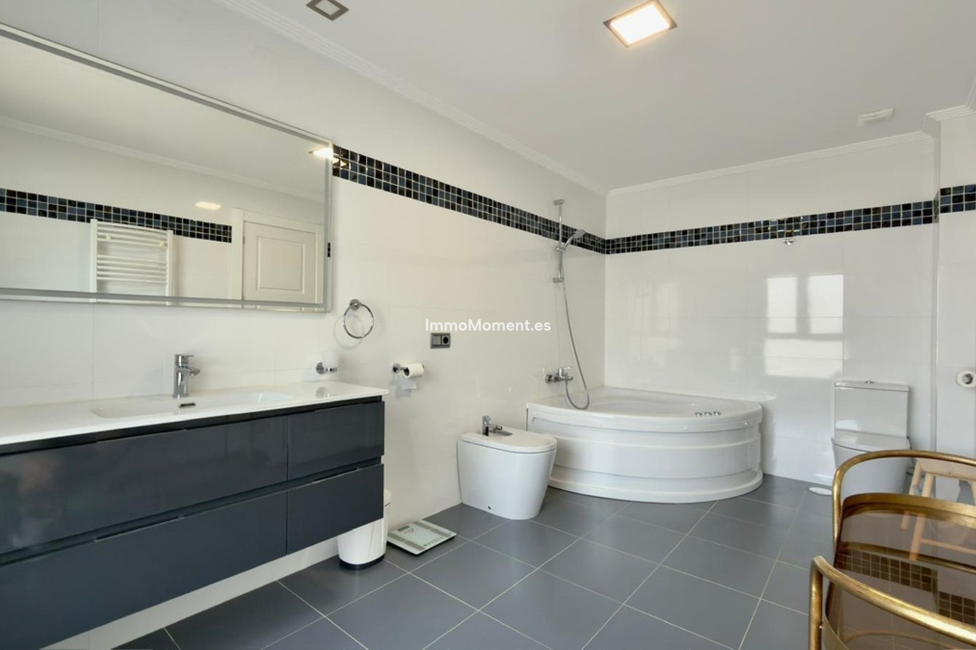 Resale - Apartment - Villajoyosa - Villajoyosa Centro