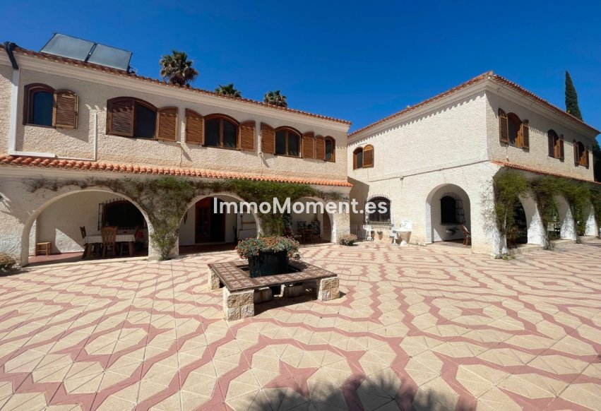 Resale - Country house - Elda - Elda Centro
