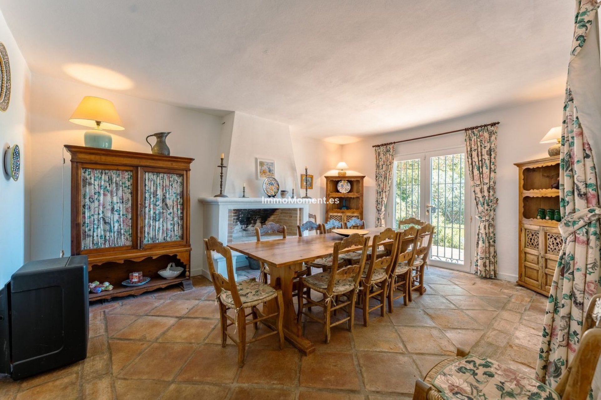 Resale - Country house - Estepona - Cancelada