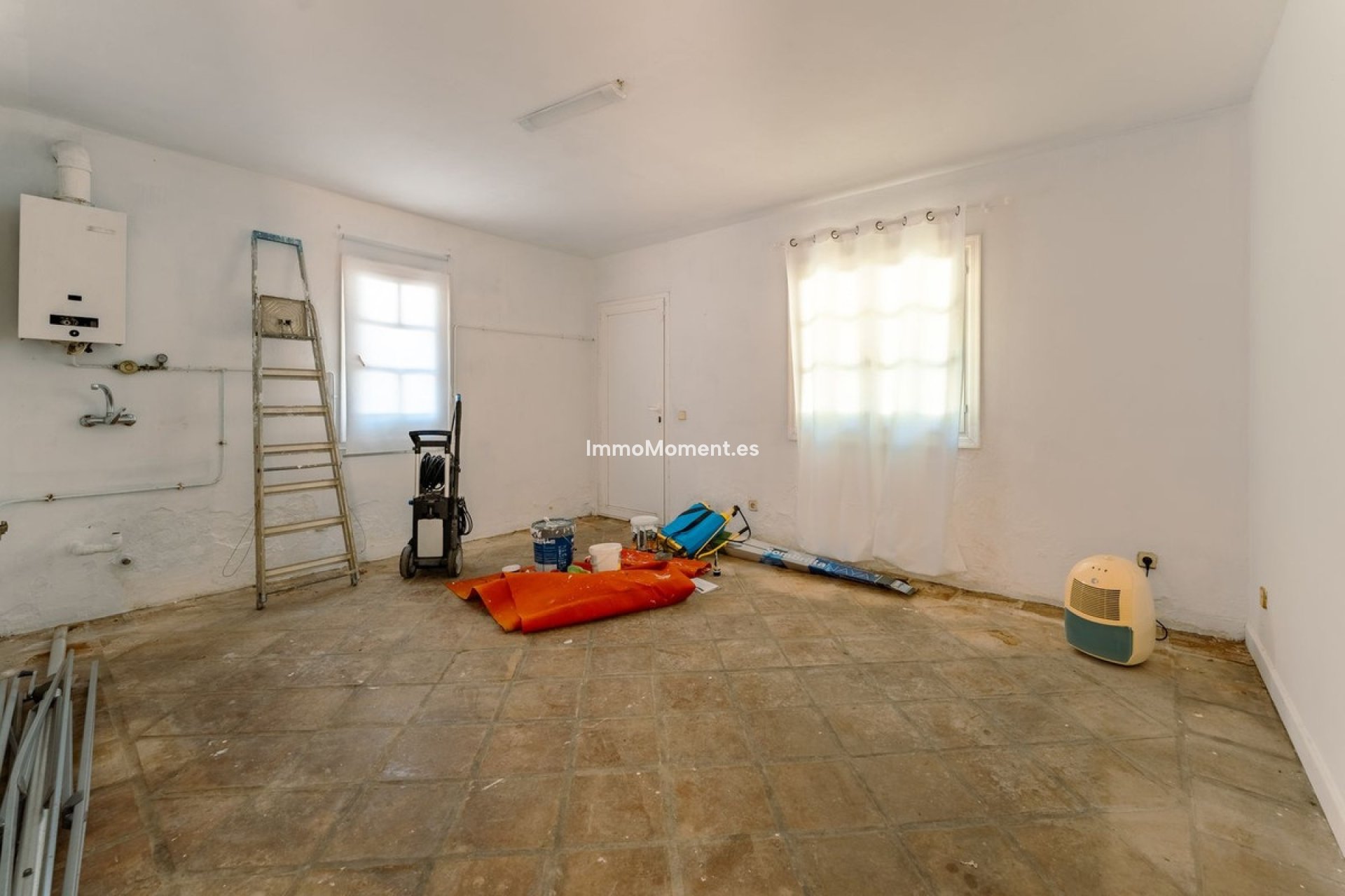 Resale - Country house - Estepona - Cancelada
