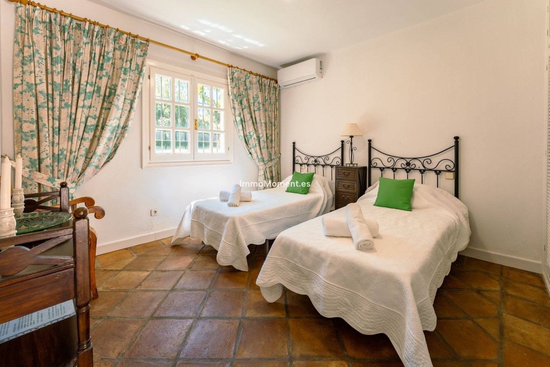 Resale - Country house - Estepona - Cancelada