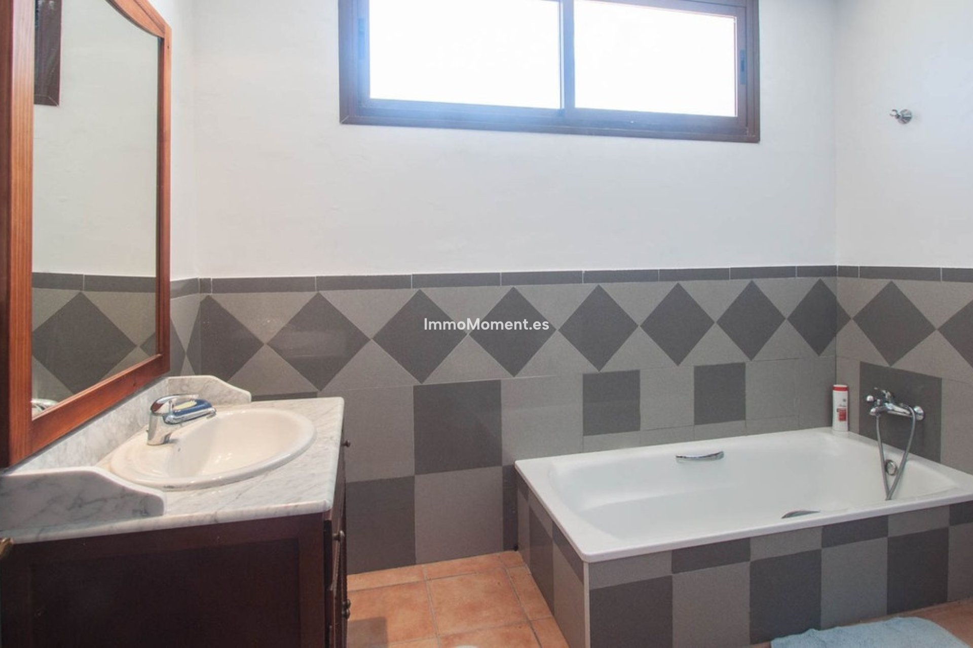 Resale - Country house - Estepona - Estepona Centro
