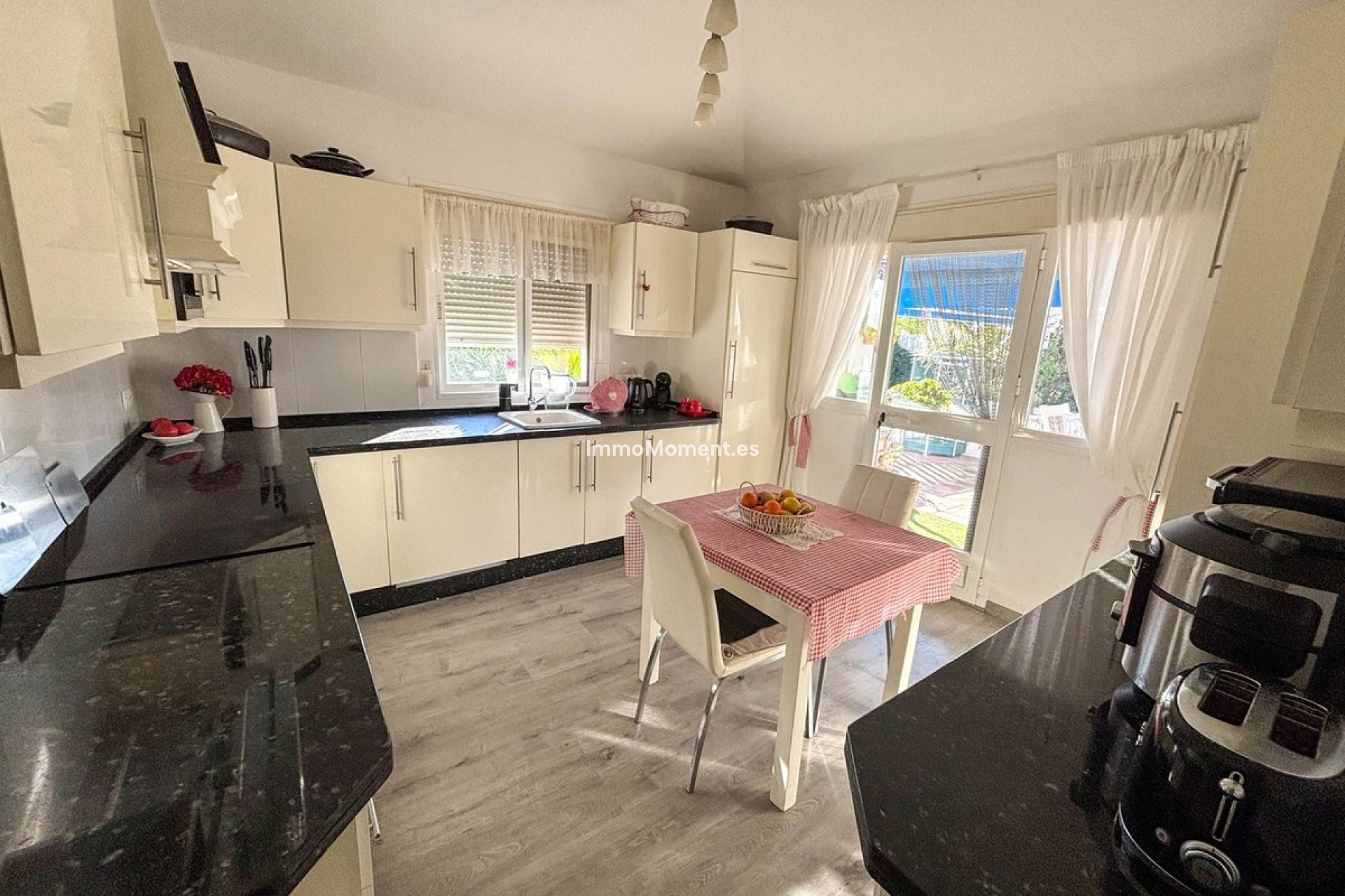 Resale - Country house - Estepona - Estepona Centro