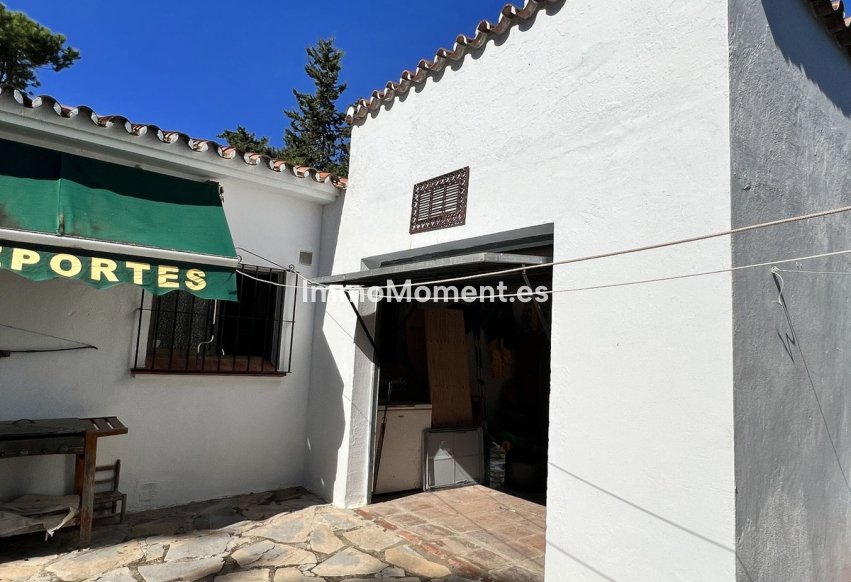 Resale - Country house - Estepona - New Golden Mile