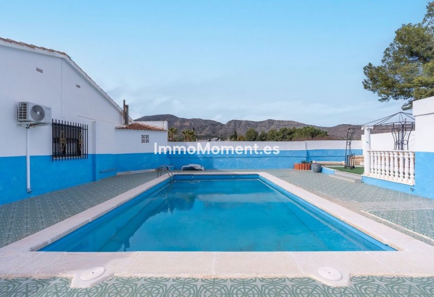 Resale - Country house - Hondón de las Nieves - Hondón de las Nieves Centro