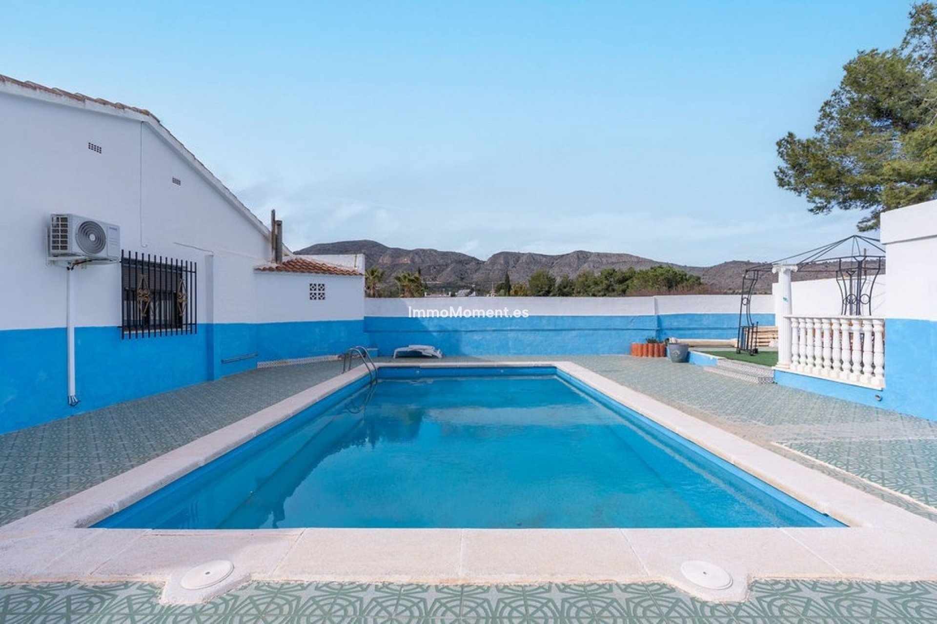 Resale - Country house - Hondón de las Nieves - Hondón de las Nieves Centro