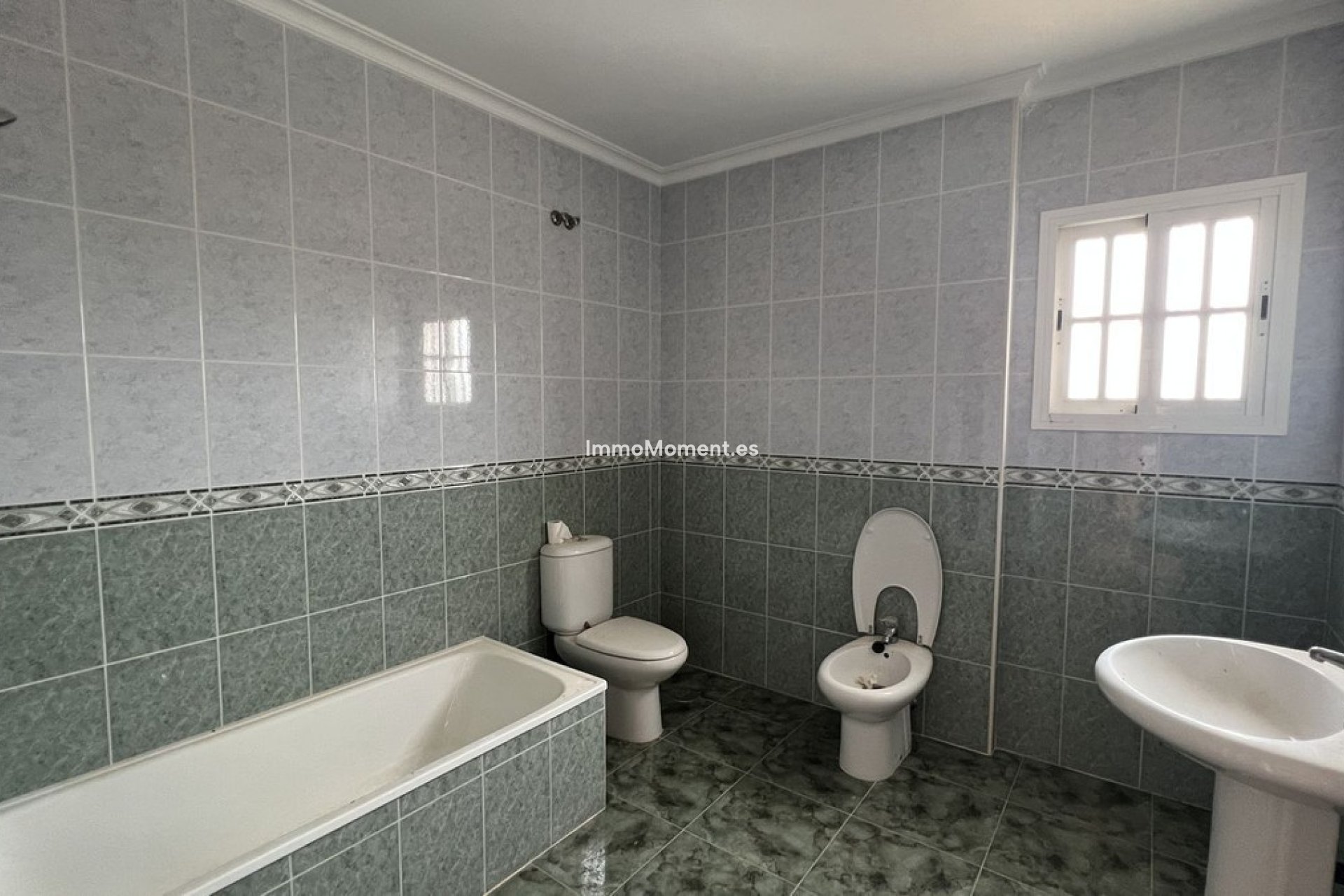 Resale - Country house - Inland  - Alhaurín de la Torre