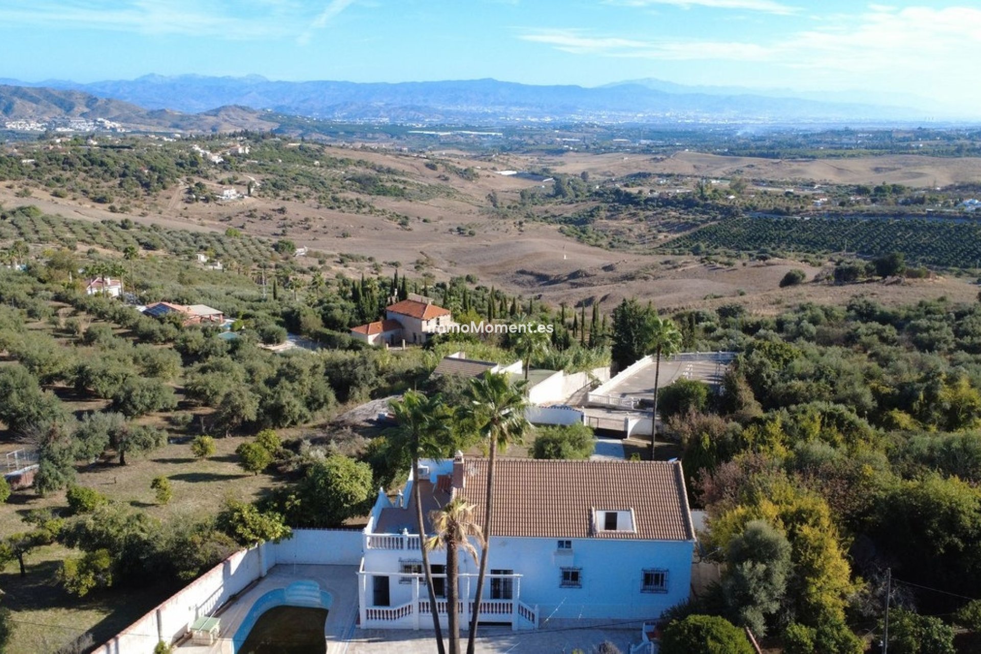 Resale - Country house - Inland  - Alhaurín de la Torre