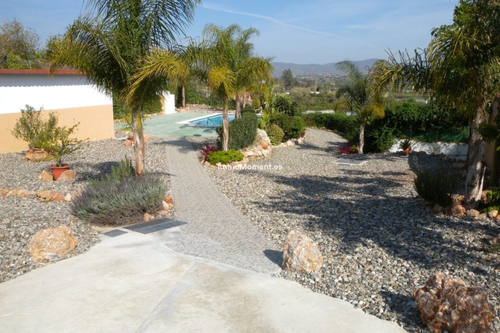 Resale - Country house - Inland  - Alhaurín de la Torre