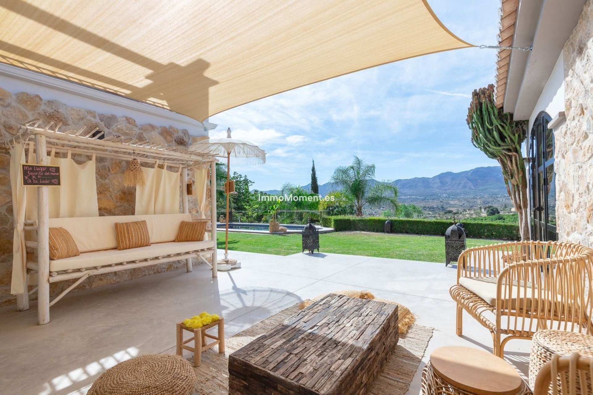 Resale - Country house - Inland  - Alhaurín de la Torre