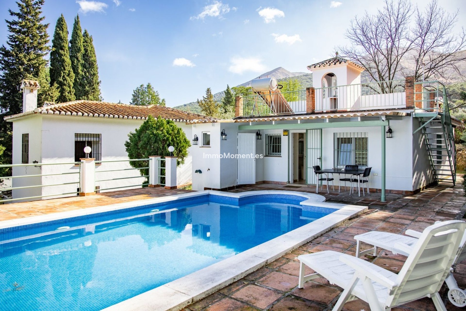 Resale - Country house - Inland  - Alhaurín el Grande Centro