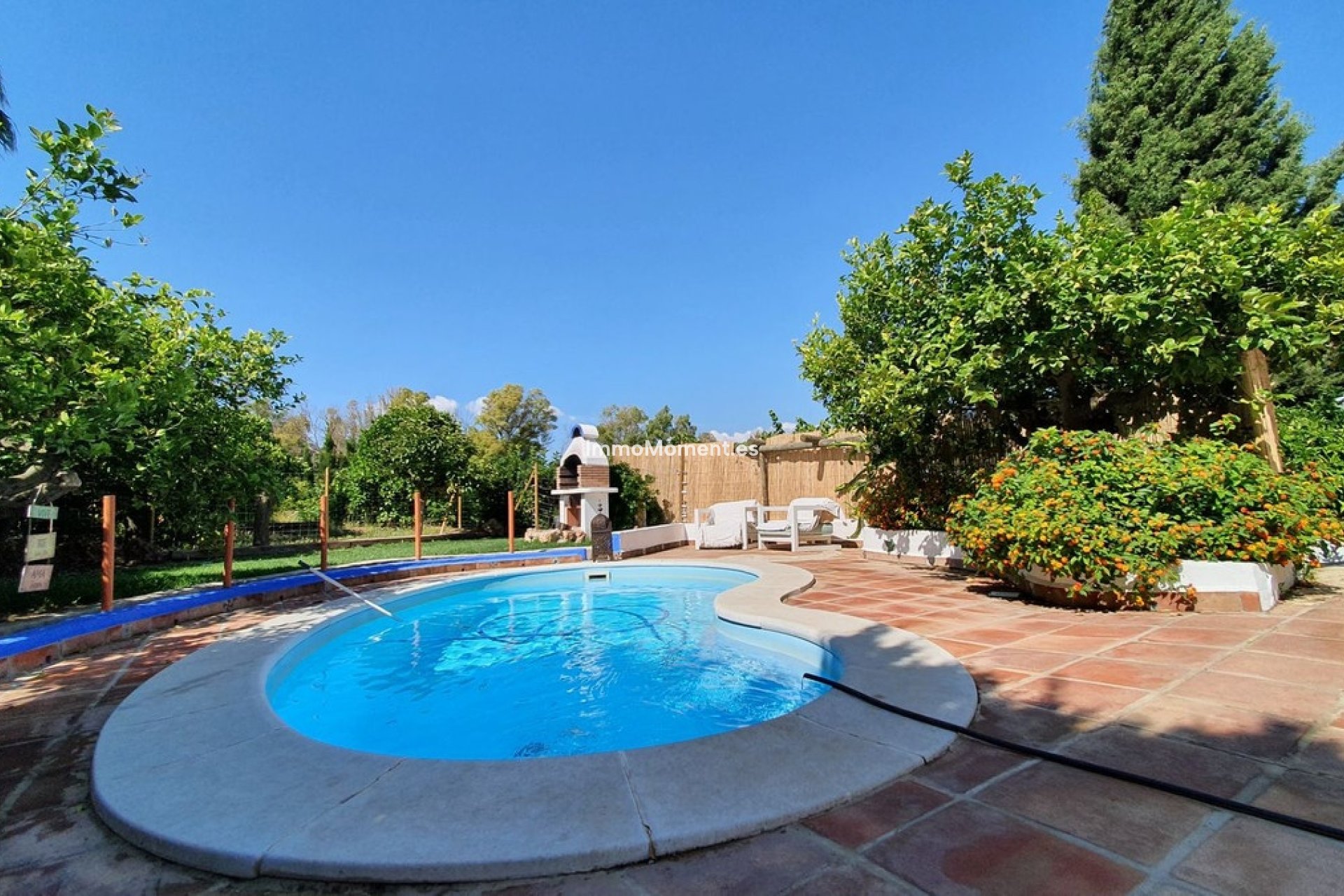 Resale - Country house - Inland  - Alhaurín el Grande Centro