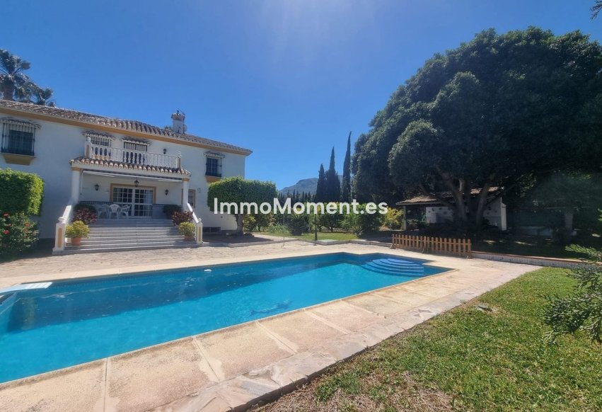 Resale - Country house - Inland  - Alhaurín el Grande Centro