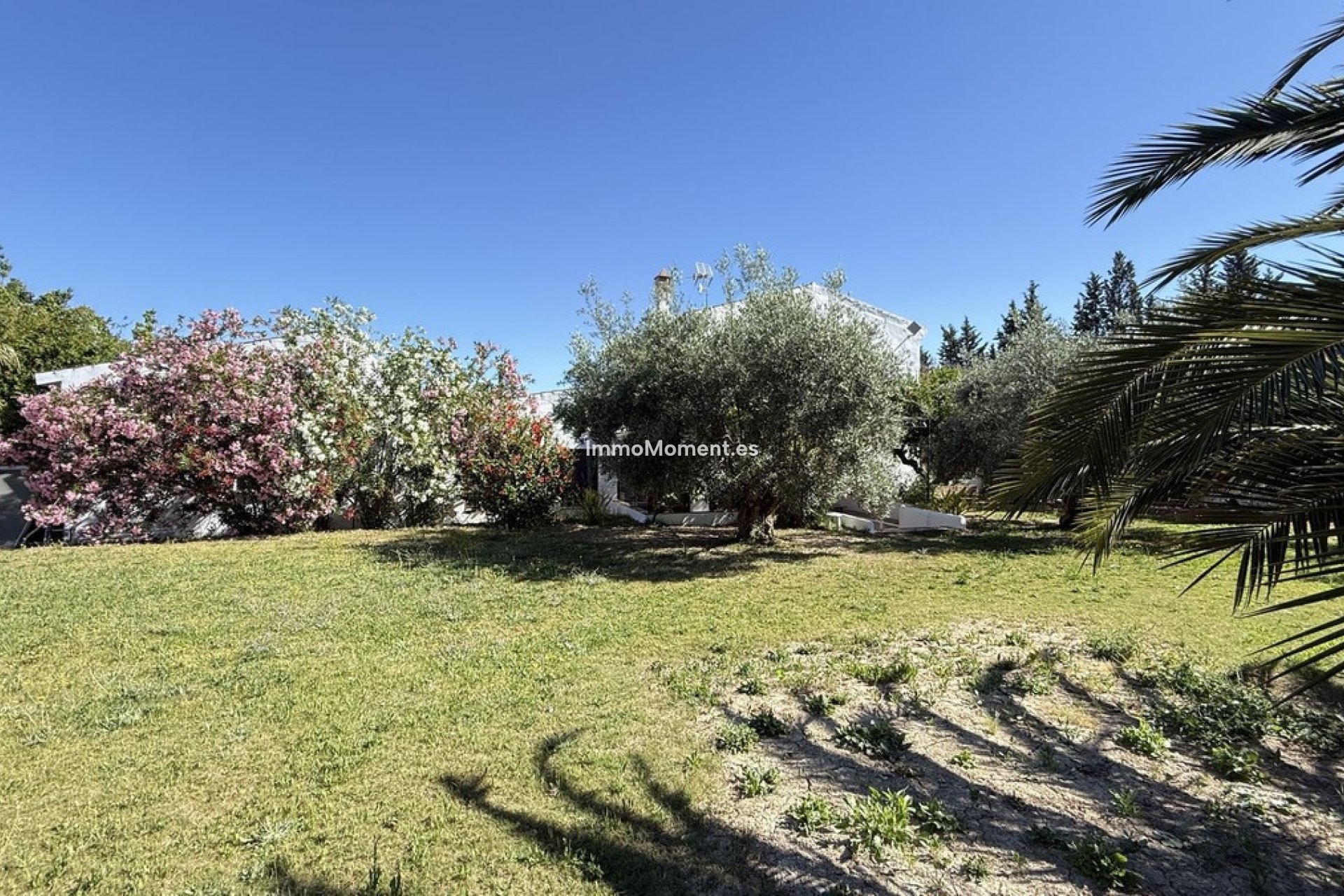 Resale - Country house - Inland  - Alhaurín el Grande Centro