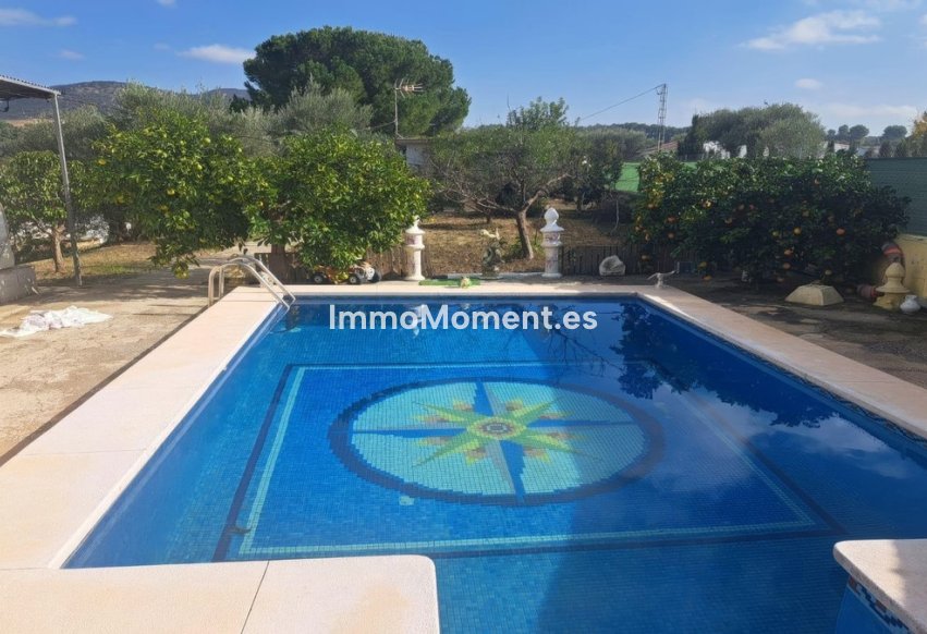 Resale - Country house - Inland  - Alhaurín el Grande Centro