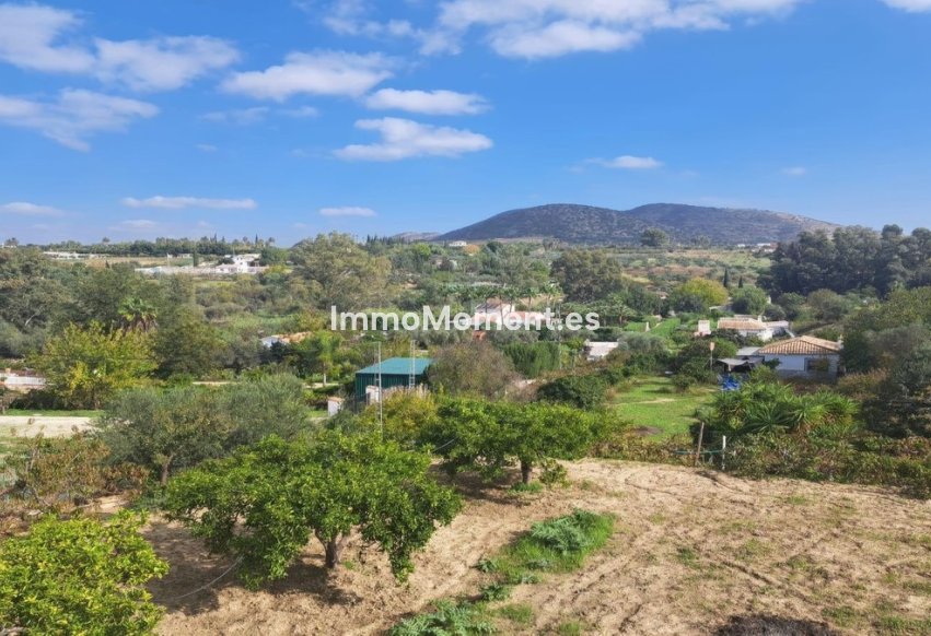 Resale - Country house - Inland  - Alhaurín el Grande Centro