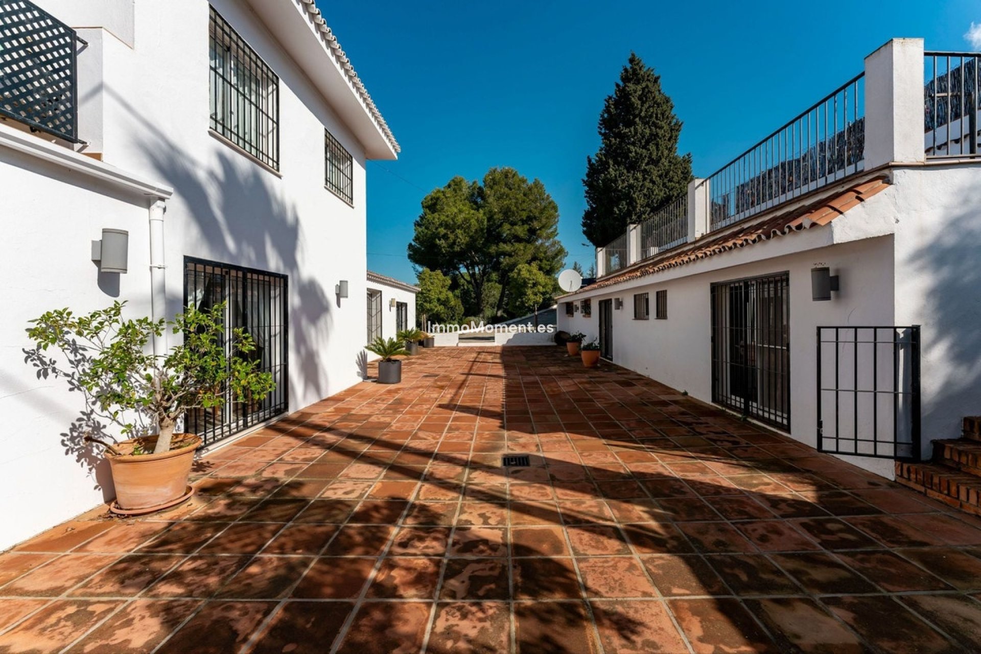 Resale - Country house - Inland  - Alhaurín el Grande Centro