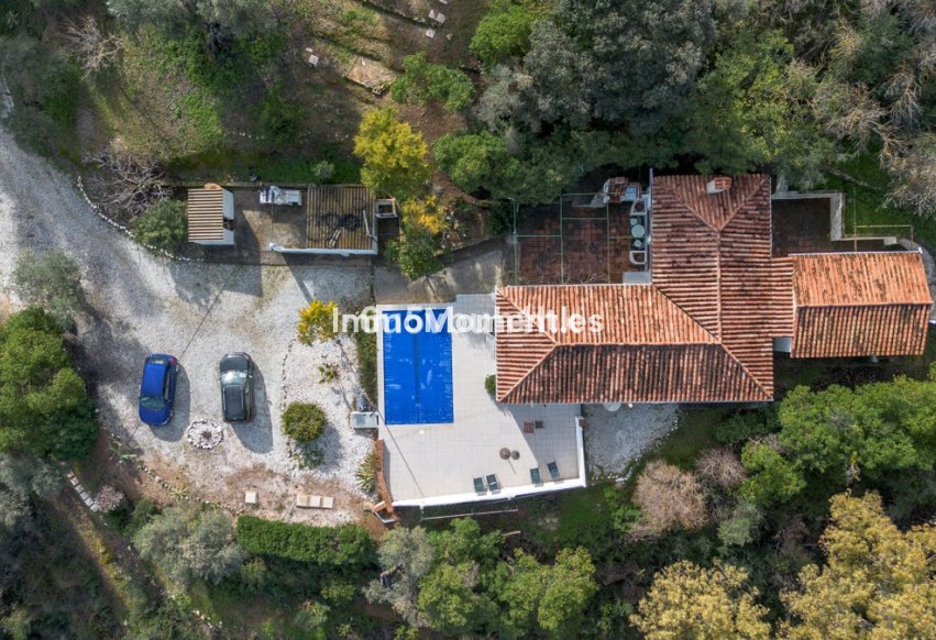 Resale - Country house - Inland  - Alhaurín el Grande Centro