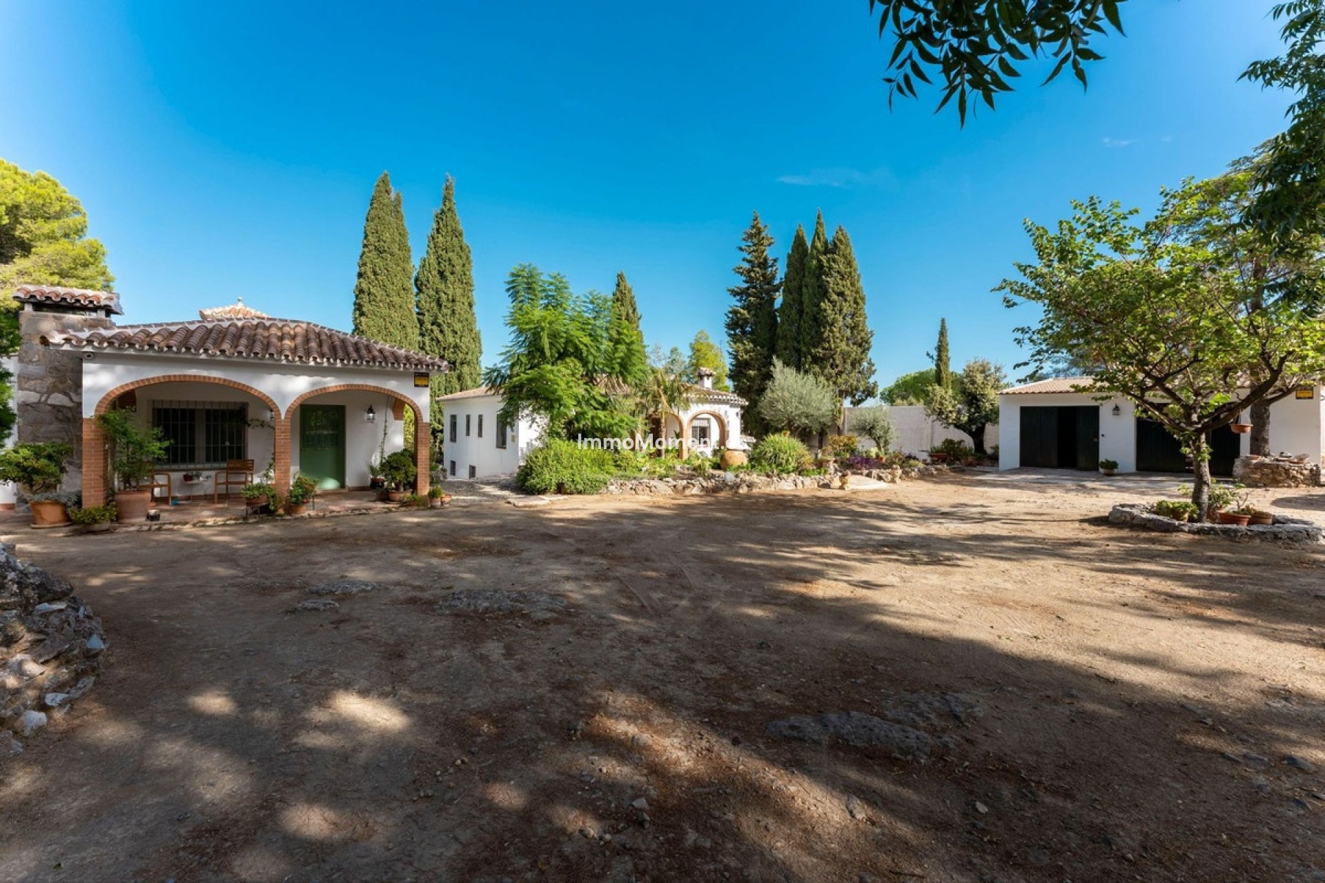 Resale - Country house - Inland  - Alhaurín el Grande Centro