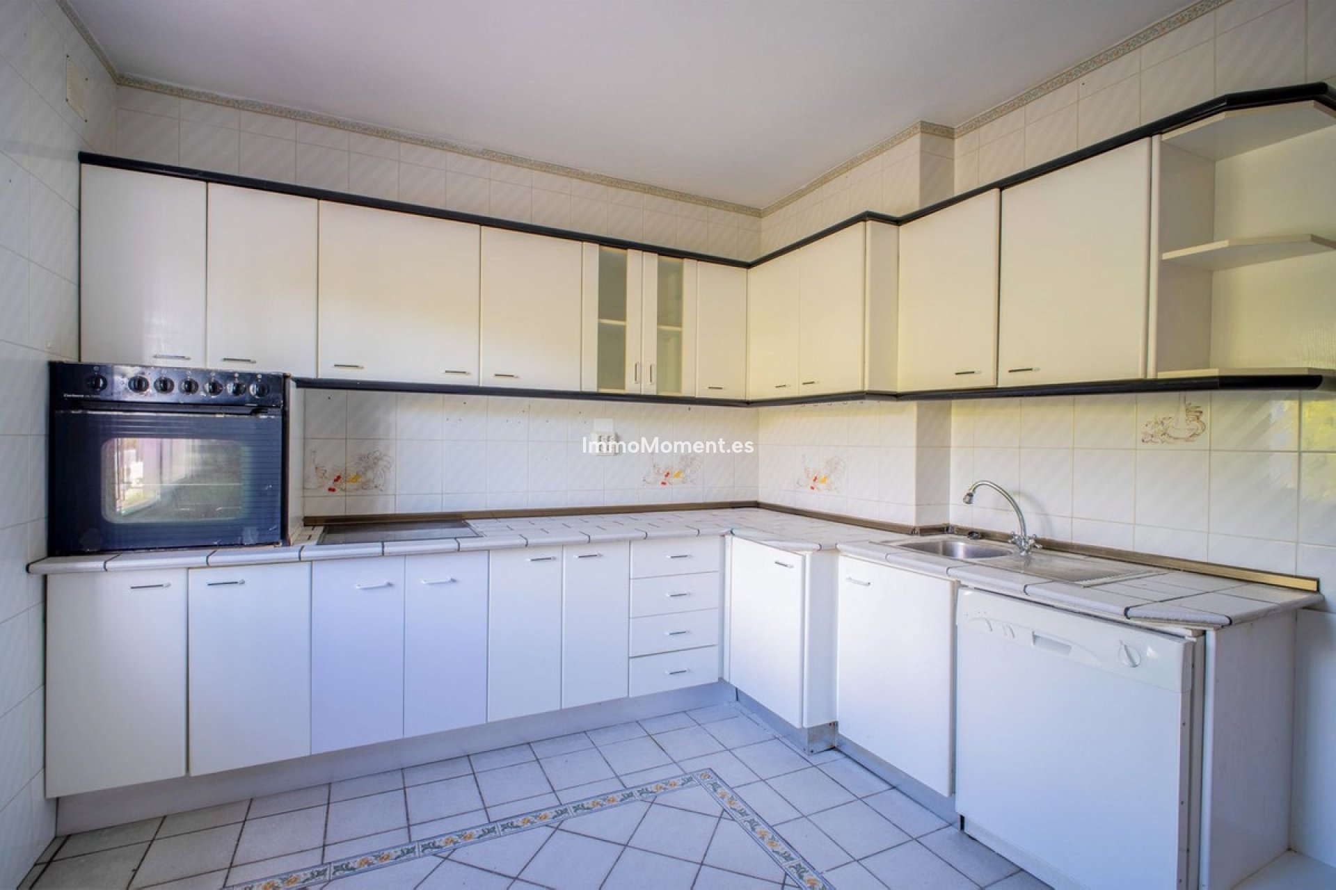 Resale - Country house - Inland  - Alhaurín el Grande Centro