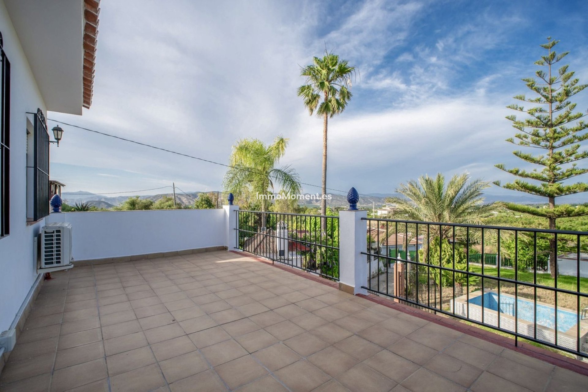 Resale - Country house - Inland  - Alhaurín el Grande Centro