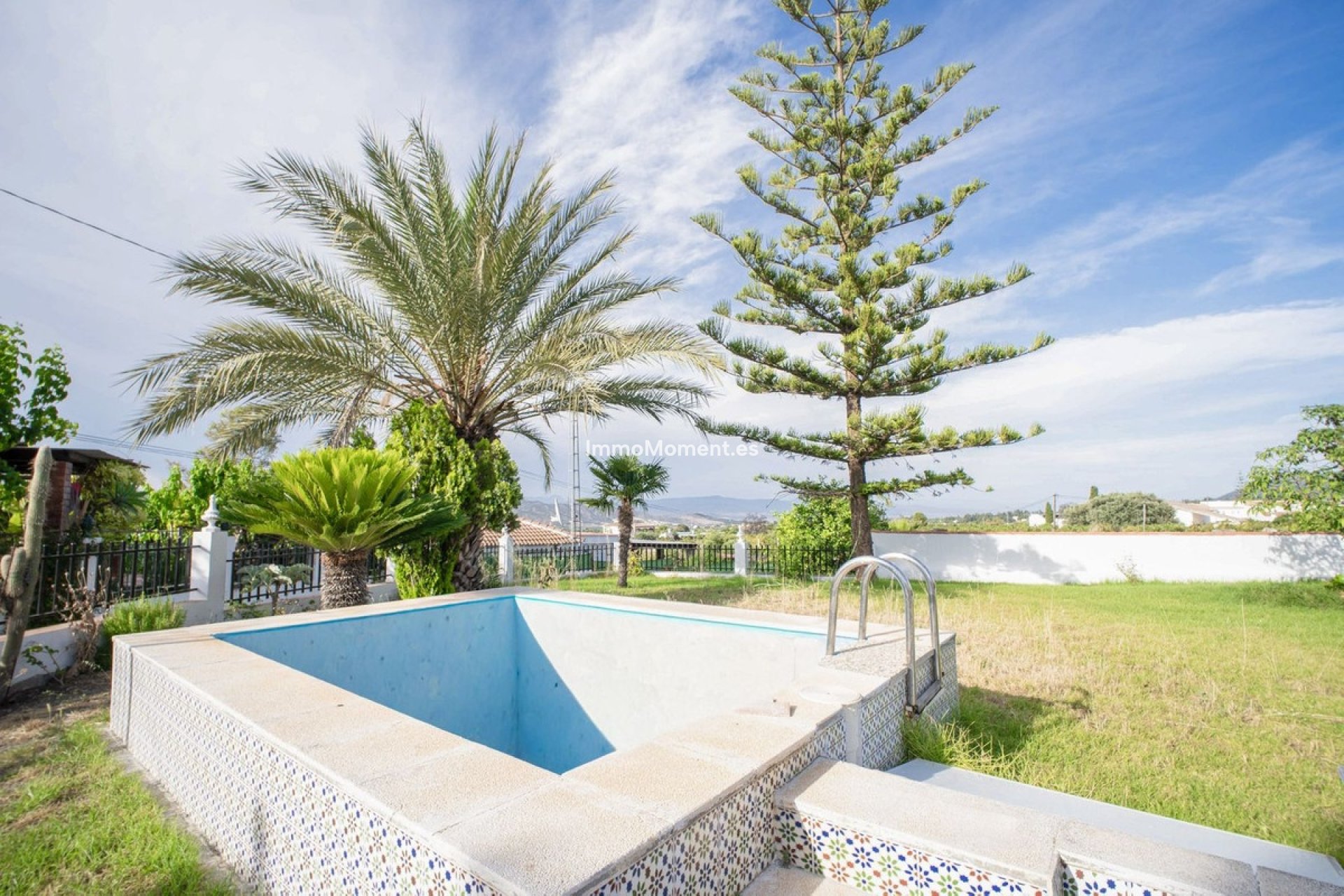 Resale - Country house - Inland  - Alhaurín el Grande Centro