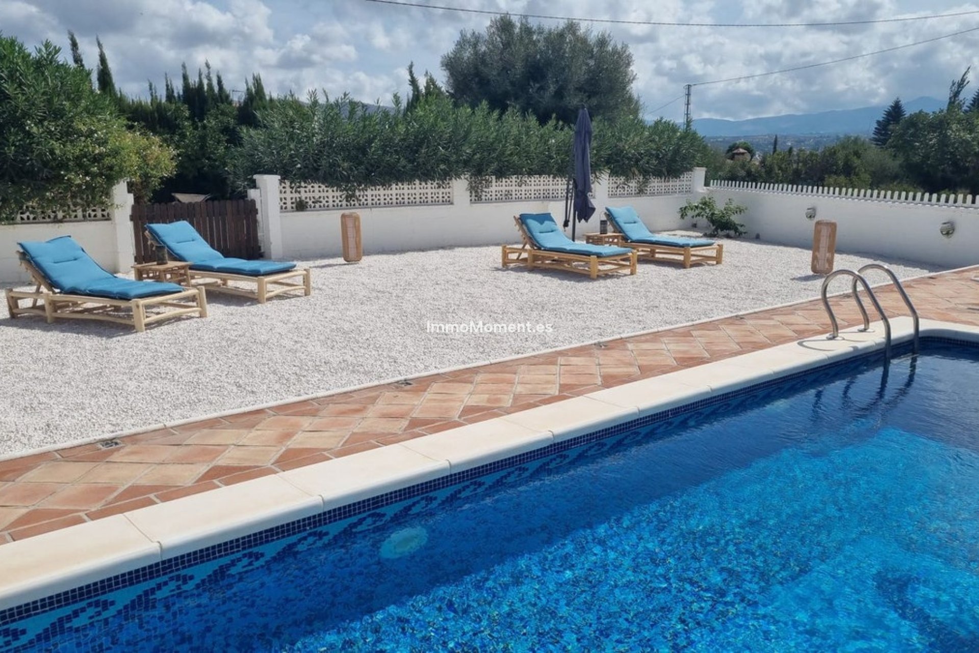 Resale - Country house - Inland  - Alhaurín el Grande Centro