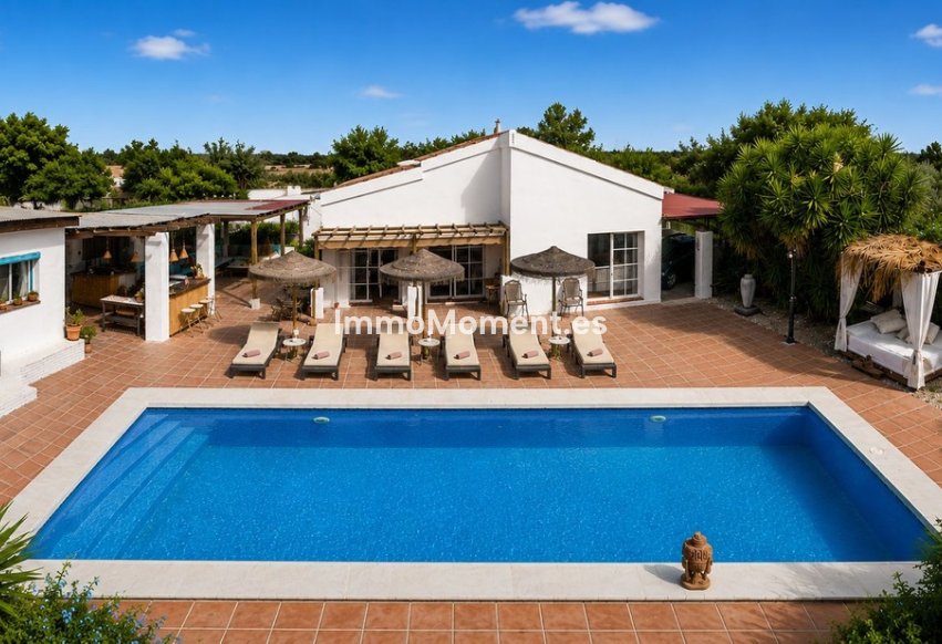 Resale - Country house - Inland  - Alhaurín el Grande Centro